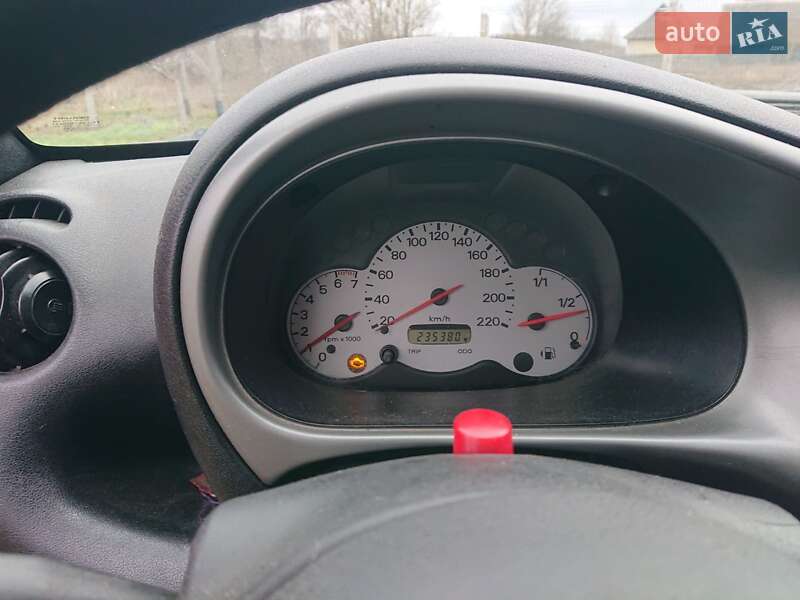 Хэтчбек Ford KA 2003 в Малине