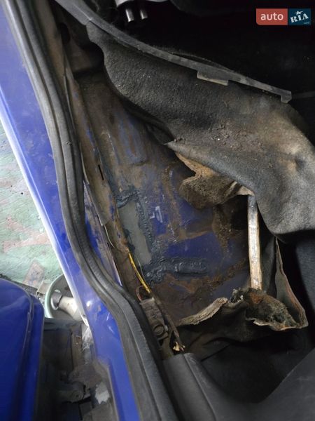 Хэтчбек Ford KA 2001 в Киеве