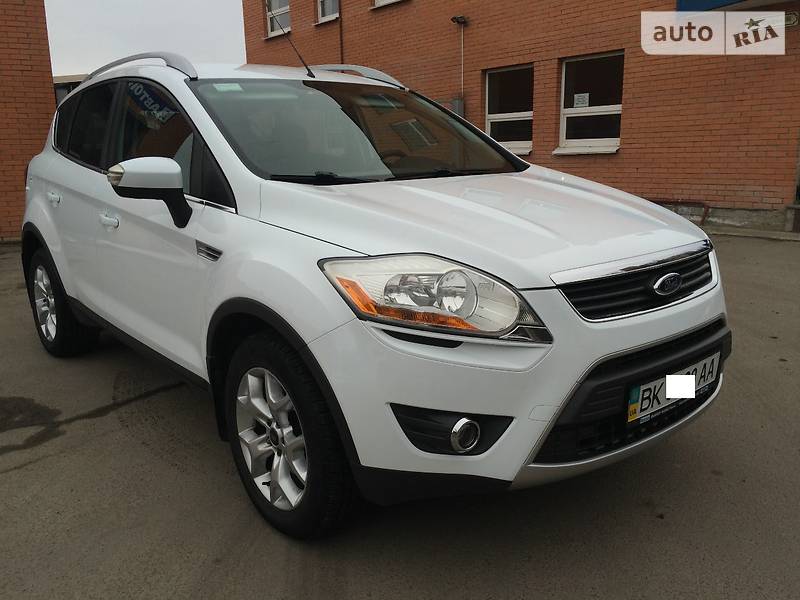 Внедорожник / Кроссовер Ford Kuga 2010 в Ровно