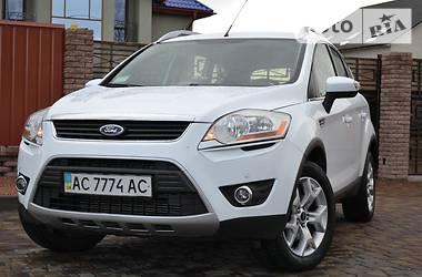 Внедорожник / Кроссовер Ford Kuga 2010 в 
