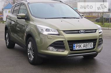 Внедорожник / Кроссовер Ford Kuga 2014 в Киеве