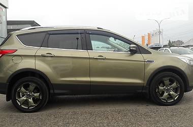 Внедорожник / Кроссовер Ford Kuga 2014 в Черновцах