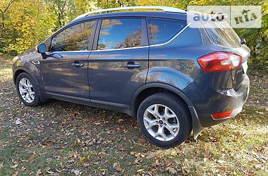 Внедорожник / Кроссовер Ford Kuga 2010 в Донецке