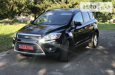 Позашляховик / Кросовер Ford Kuga 2012 в Дубні