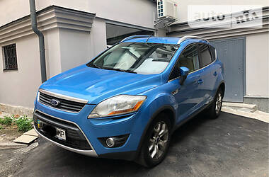 Внедорожник / Кроссовер Ford Kuga 2010 в Киеве