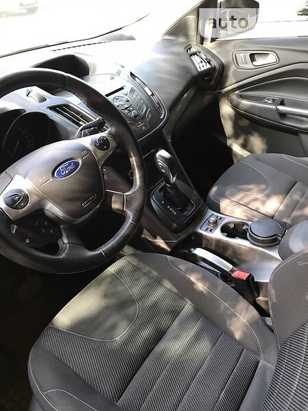Позашляховик / Кросовер Ford Kuga 2013 в Києві фото 4 Позашляховик / Кросовер Ford Kuga 2013 в Києві
