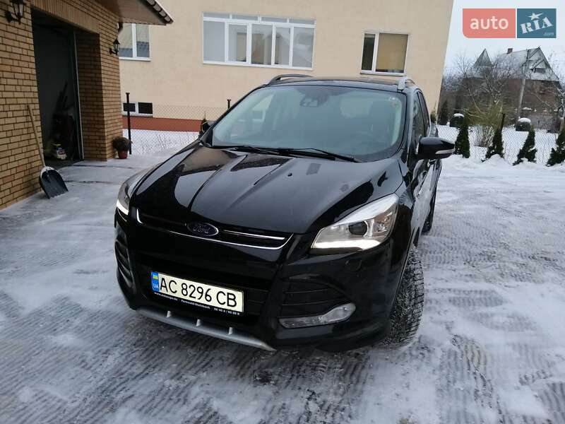 Внедорожник / Кроссовер Ford Kuga 2015 в Луцке