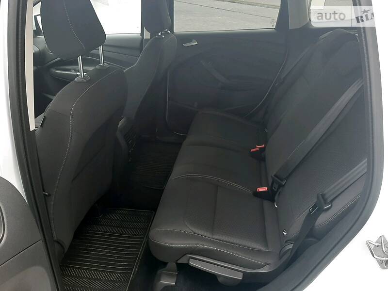 Внедорожник / Кроссовер Ford Kuga 2018 в Ивано-Франковске