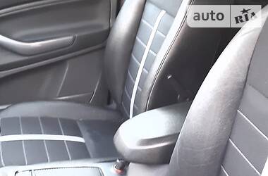 Позашляховик / Кросовер Ford Kuga 2010 в 