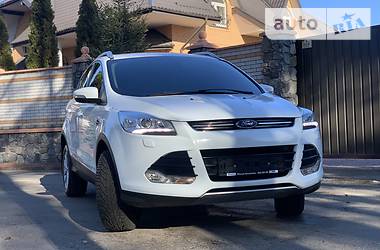 Внедорожник / Кроссовер Ford Kuga 2016 в Киеве