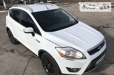Позашляховик / Кросовер Ford Kuga 2010 в 
