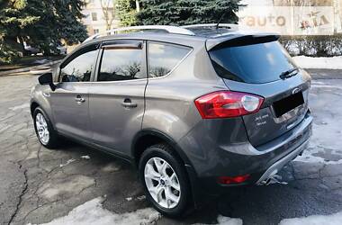 Внедорожник / Кроссовер Ford Kuga 2012 в Каменском