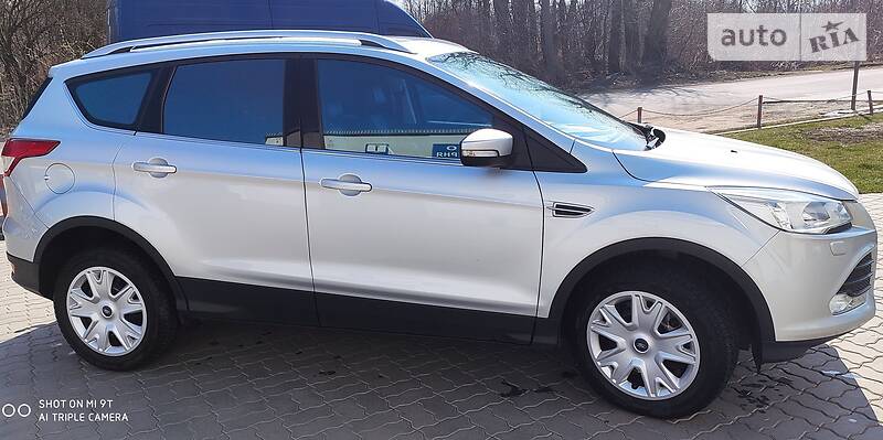 Позашляховик / Кросовер Ford Kuga 2014 в Нововолинську