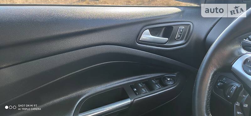 Позашляховик / Кросовер Ford Kuga 2014 в Нововолинську