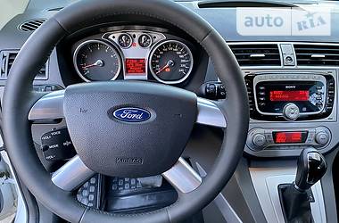 Внедорожник / Кроссовер Ford Kuga 2010 в Николаеве