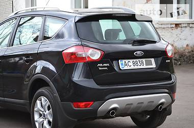 Позашляховик / Кросовер Ford Kuga 2011 в 