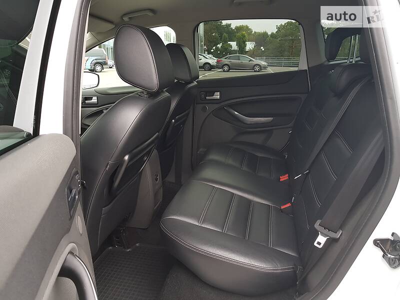 Позашляховик / Кросовер Ford Kuga 2011 в Києві фото 8 Позашляховик / Кросовер Ford Kuga 2011 в Києві