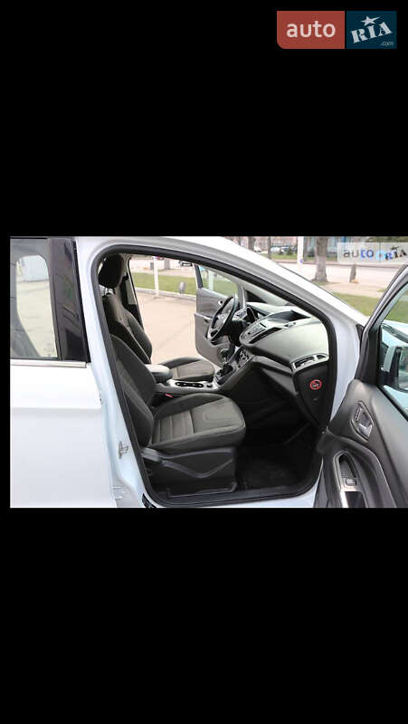 Внедорожник / Кроссовер Ford Kuga 2016 в Конотопе фото 14 Внедорожник / Кроссовер Ford Kuga 2016 в Конотопе