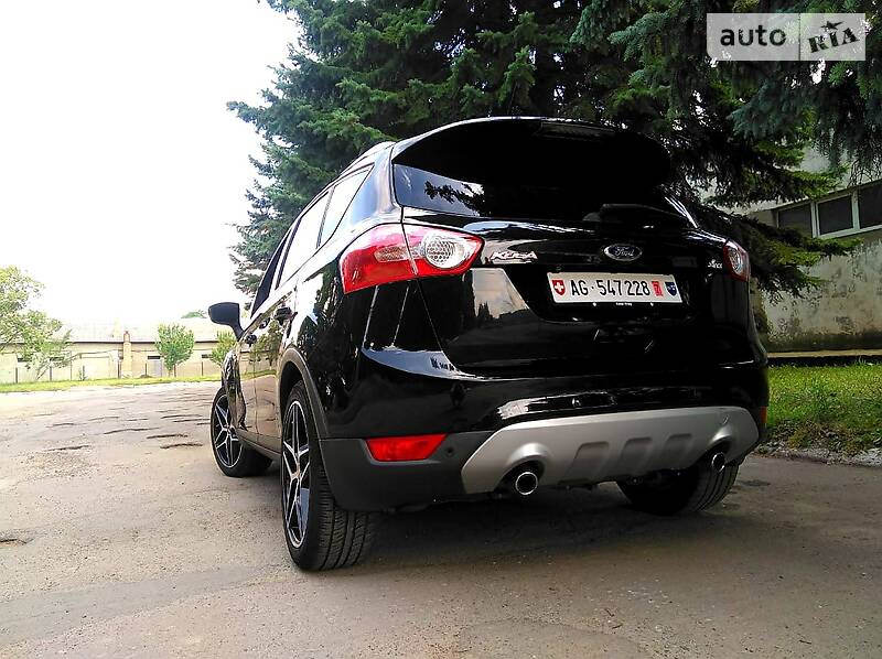 Позашляховик / Кросовер Ford Kuga 2012 в Луцьку