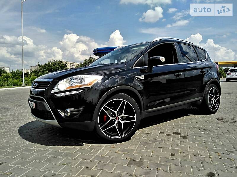 Позашляховик / Кросовер Ford Kuga 2012 в Луцьку