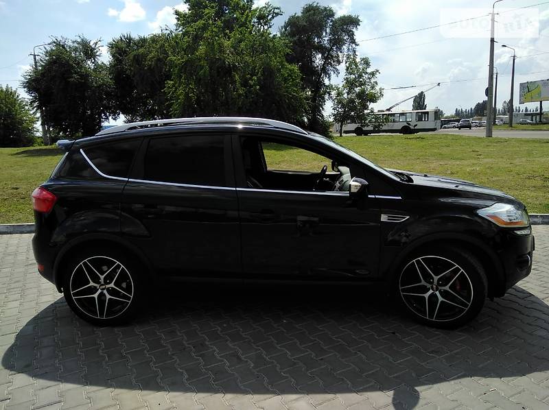 Позашляховик / Кросовер Ford Kuga 2012 в Луцьку