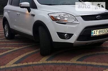 Внедорожник / Кроссовер Ford Kuga 2010 в 