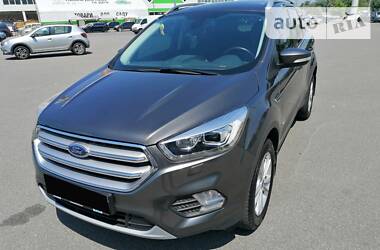 Внедорожник / Кроссовер Ford Kuga 2017 в Киеве