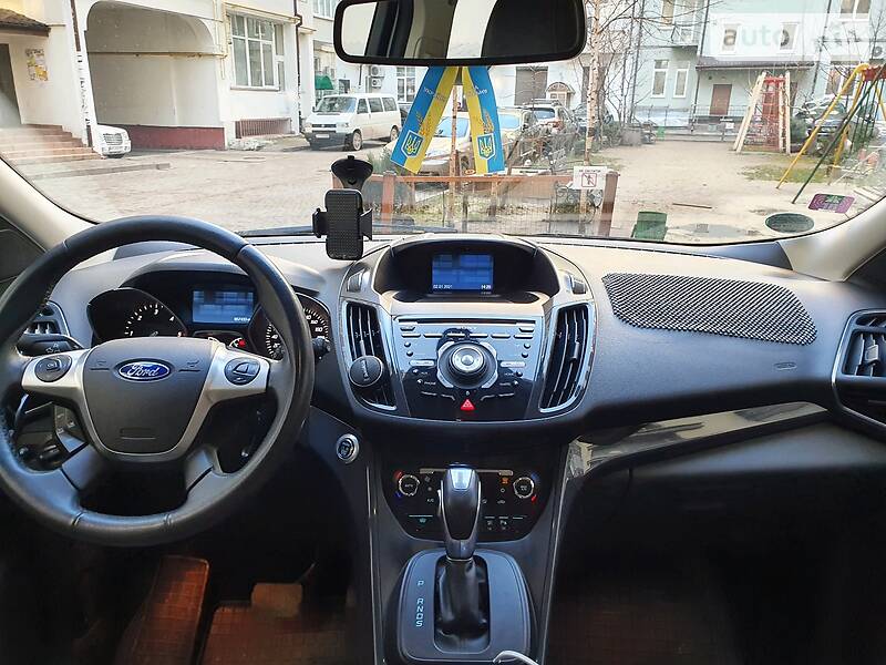 Позашляховик / Кросовер Ford Kuga 2015 в Івано-Франківську