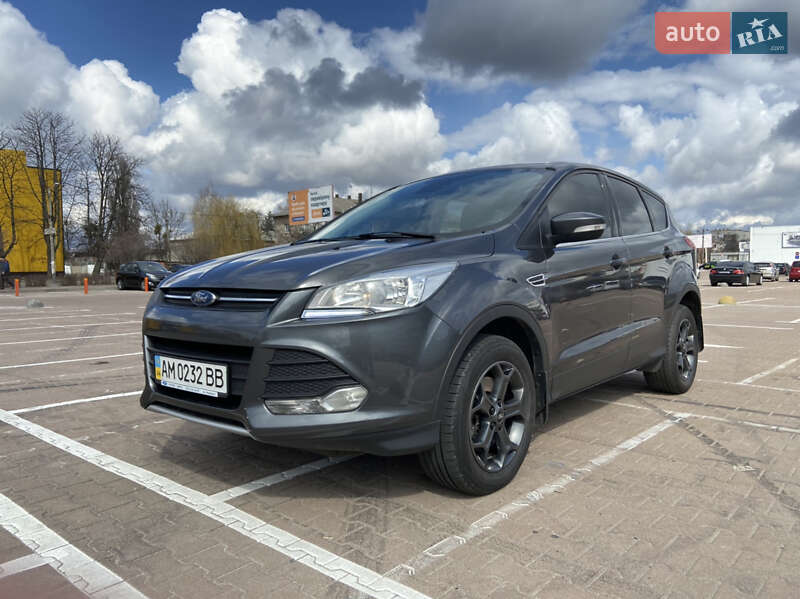 Позашляховик / Кросовер Ford Kuga 2015 в Житомирі