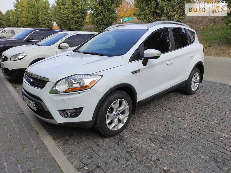 Внедорожник / Кроссовер Ford Kuga 2011 в Харькове