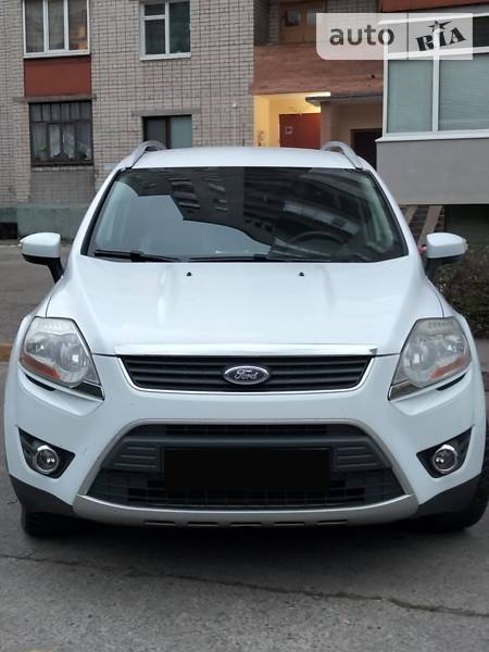 Внедорожник / Кроссовер Ford Kuga 2011 в Нетешине