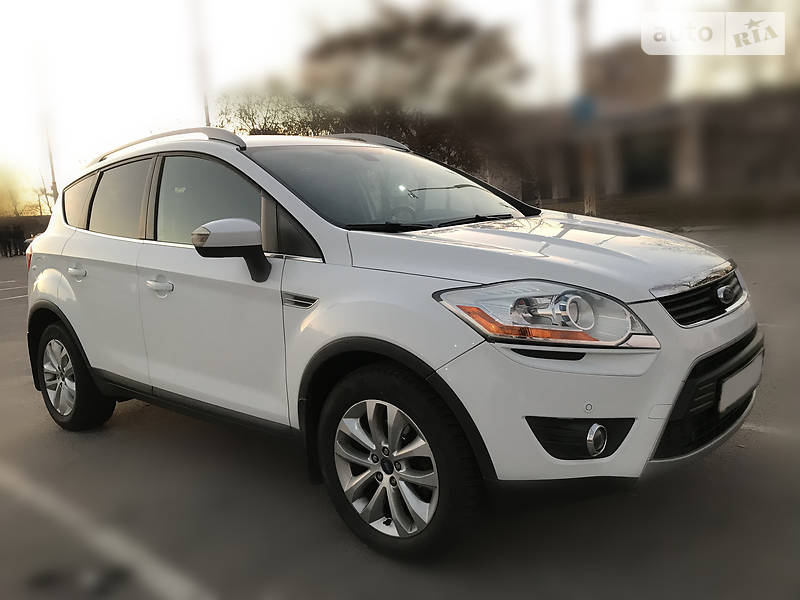 Внедорожник / Кроссовер Ford Kuga 2011 в Запорожье