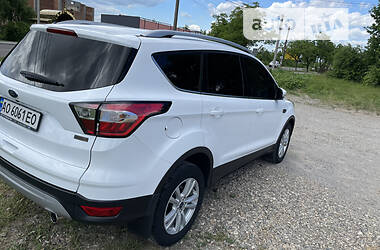 Внедорожник / Кроссовер Ford Kuga 2018 в 