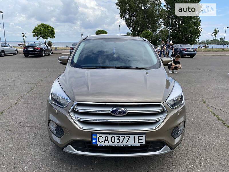 Позашляховик / Кросовер Ford Kuga 2019 в Черкасах фото 4 Позашляховик / Кросовер Ford Kuga 2019 в Черкасах