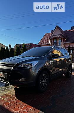 Внедорожник / Кроссовер Ford Kuga 2015 в Мостиске