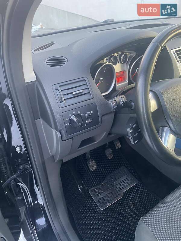 Внедорожник / Кроссовер Ford Kuga 2008 в Сокале