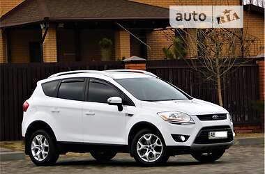 Внедорожник / Кроссовер Ford Kuga 2013 в 