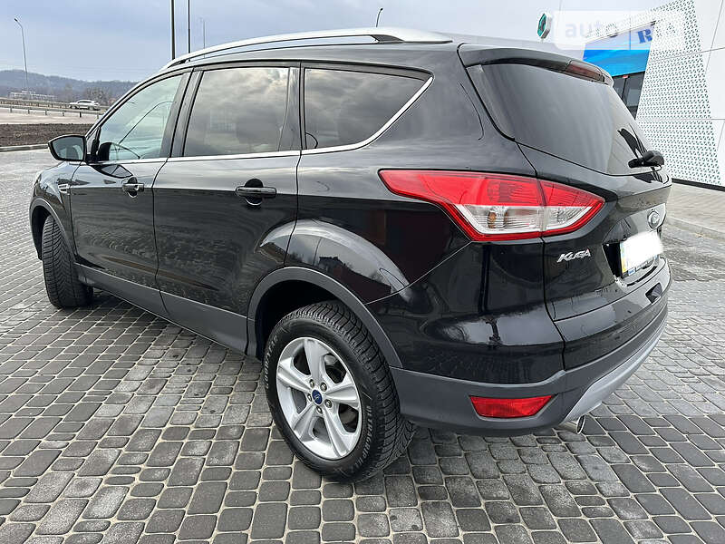 Внедорожник / Кроссовер Ford Kuga 2013 в Киеве