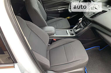 Внедорожник / Кроссовер Ford Kuga 2017 в 
