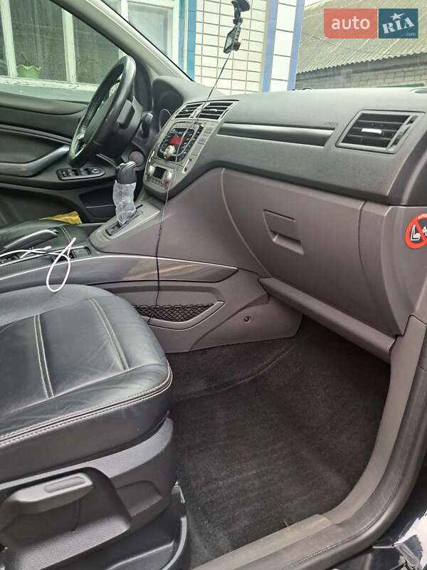 Внедорожник / Кроссовер Ford Kuga 2012 в Черкассах