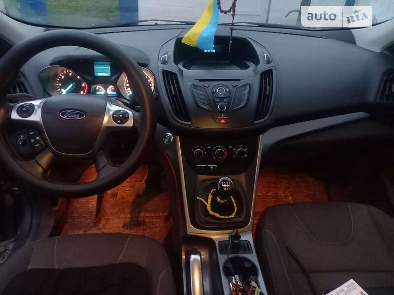 Позашляховик / Кросовер Ford Kuga 2014 в Миколаєві
