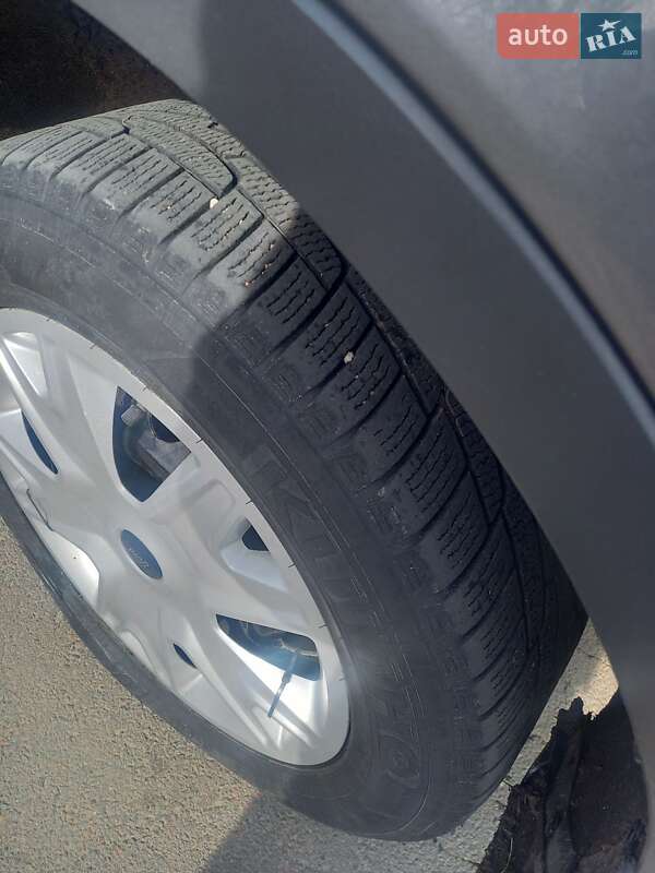 Внедорожник / Кроссовер Ford Kuga 2014 в Николаеве