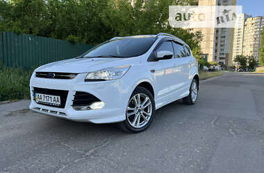 Позашляховик / Кросовер Ford Kuga 2014 в Києві