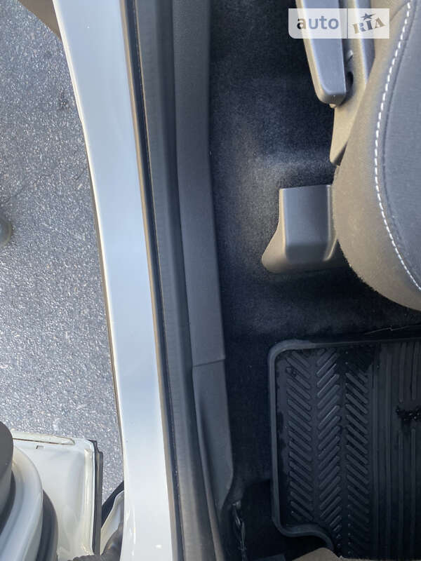 Внедорожник / Кроссовер Ford Kuga 2017 в Полтаве