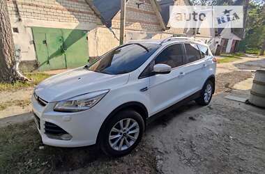 Внедорожник / Кроссовер Ford Kuga 2015 в 