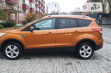 Позашляховик / Кросовер Ford Kuga 2015 в Івано-Франківську