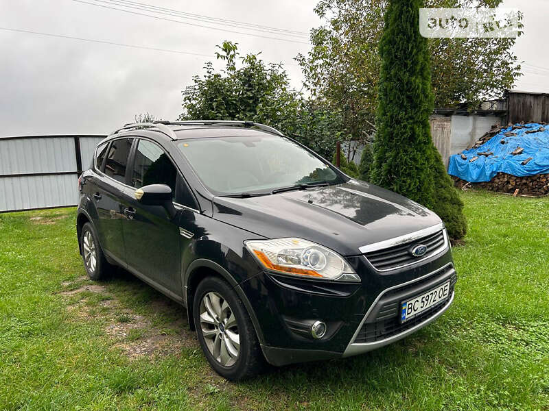 Внедорожник / Кроссовер Ford Kuga 2011 в 