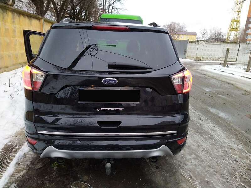 Позашляховик / Кросовер Ford Kuga 2017 в Рівному