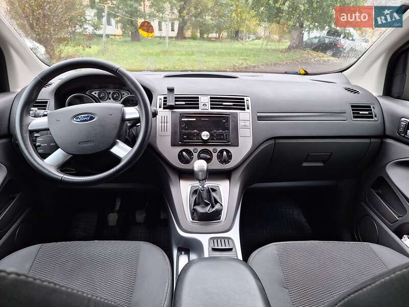 Позашляховик / Кросовер Ford Kuga 2011 в Шептицькому