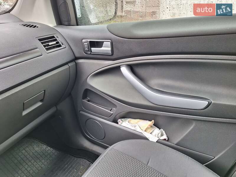 Позашляховик / Кросовер Ford Kuga 2011 в Шептицькому